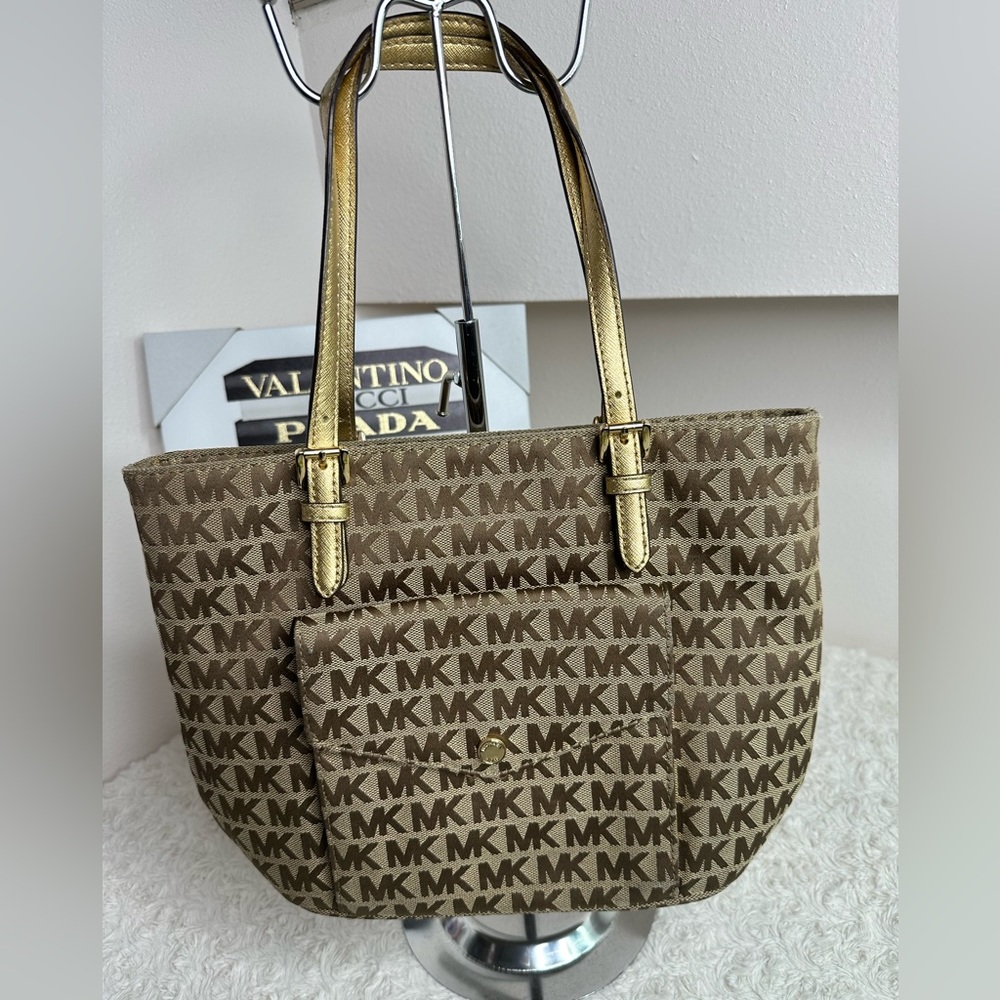 Michael Kors Jet set Signature Pocket MF Tote Brown Khaki Jacquard Leather